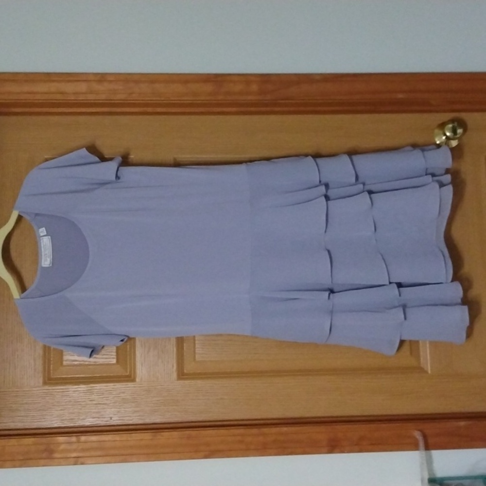 SIMONTON SAYS LIGHT LAVENDER SCOOP NECK, RUFFLE HEM SHORT SLEEVED DRESS NWOT